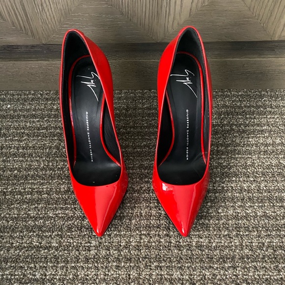 Giuseppe Zanotti Shoes - Giuseppe Zanotti pointed toe pumps